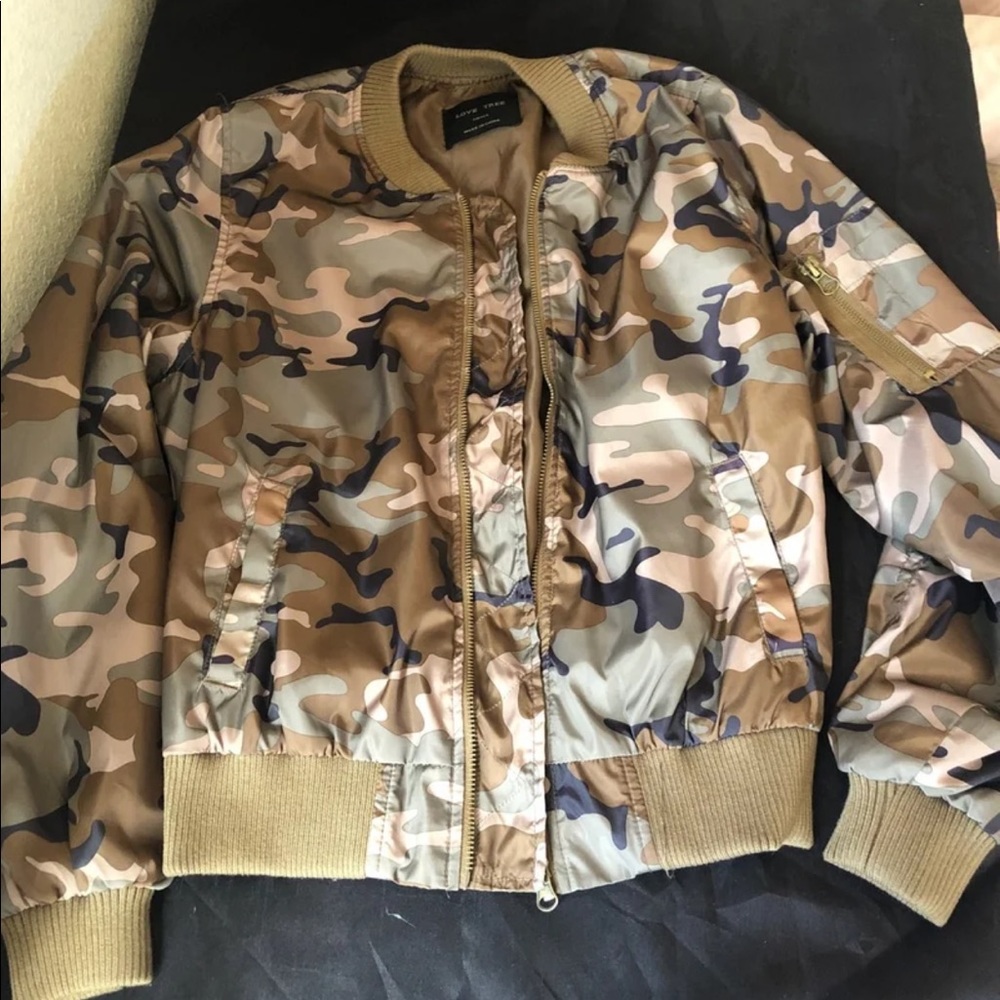 Camo bomber jacket